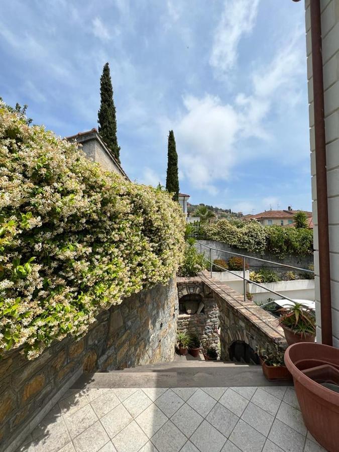 Ferienwohnung Appartato A 5 Minuti Dal Mare Imperia Exterior foto